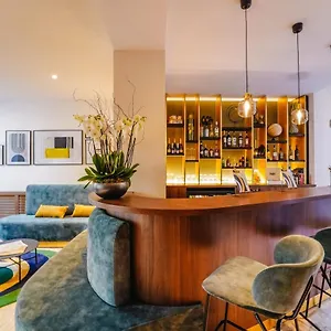 Timhotel Invalides Eiffel מלון