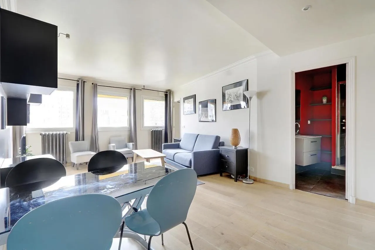 Pick A Flat'S Apartment In Eiffel Tower- Boulevard De Grenelle Paris France